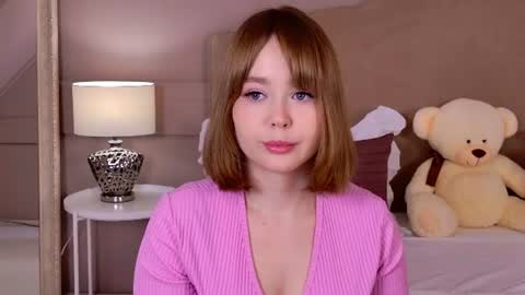 Snapshot of elaravance chatting on 06/12/26, 05:06 elaravance online show from 06/12/26, 05:06