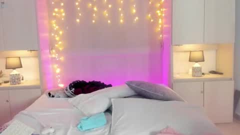 elarey_ online show from 03/27/26, 02:39