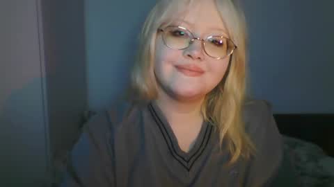 elayne_sweet online show from 06/05/26, 06:09