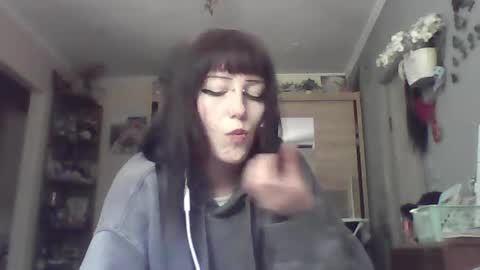 Snapshot of elaynetanton chatting on 05/20/26, 07:25 Lia online show from 05/20/26, 07:25