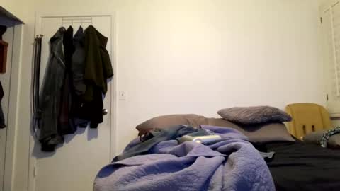 Snapshot of elckdog chatting on 10/30/25, 03:19 elckdog online show from 10/30/25, 03:19