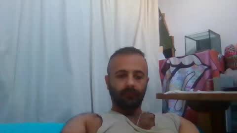 daniel18cmx online show from 10/26/25, 07:36