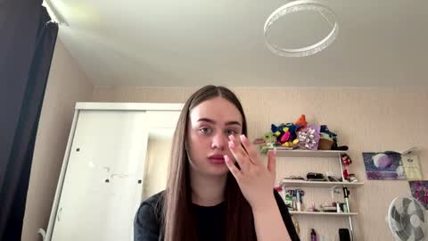 Kate online show from 06/03/26, 01:46