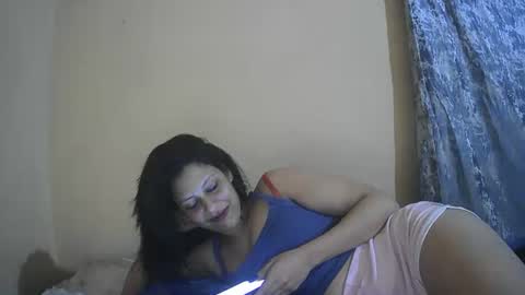 Snapshot of electra137 chatting on 12/14/25, 04:01 Isabella online show from 12/14/25, 04:01