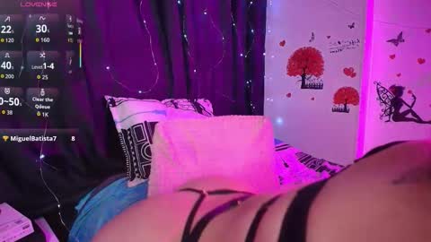 Snapshot of electra_queen1 chatting on 09/16/25, 01:17  Electra  online show from 09/16/25, 01:17