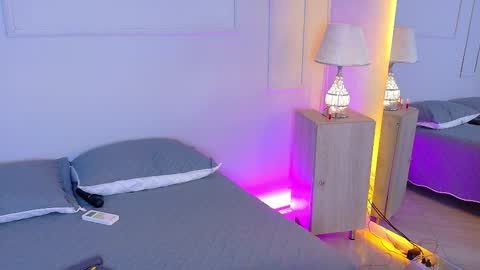 ELECTRA  online show from 11/22/25, 07:57