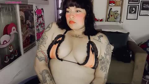 Alejandra online show from 10/18/25, 05:54