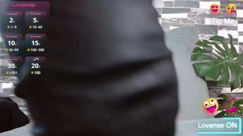 eleg_ochoa7 online show from 01/12/25, 06:27