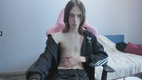 eleganc3 online show from 02/17/26, 09:06