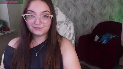 Snapshot of elegant_audacity chatting on 12/24/24, 10:22 Rachel online show from 12/24/24, 10:22