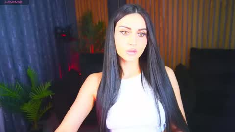 elegant_mysterious online show from 01/31/26, 09:24