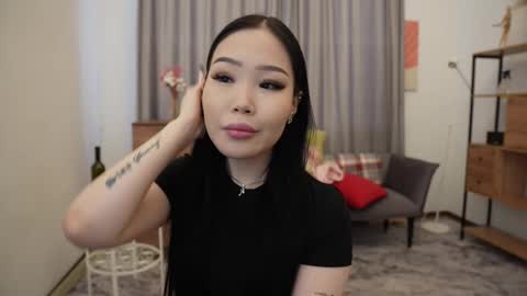 Snapshot of elegant_vibes chatting on 11/13/25, 07:29 Jess online show from 11/13/25, 07:29