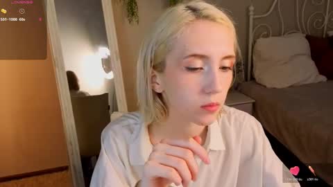 Snapshot of elen__moore chatting on 04/29/26, 05:11 Elen online show from 04/29/26, 05:11