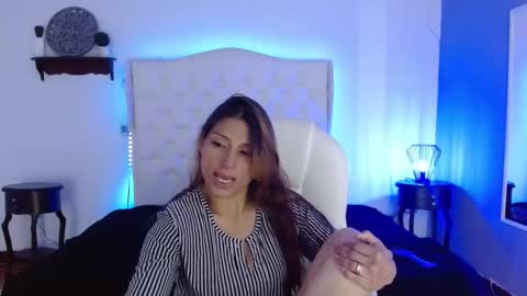 Elena online show from 12/23/24, 12:19