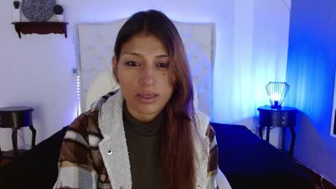 Elena online show from 01/01/25, 12:00