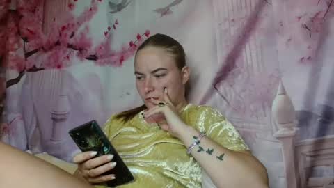 Elena online show from 09/19/25, 01:45