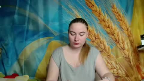 Snapshot of elena_maeer chatting on 05/05/26, 07:38 Elena online show from 05/05/26, 07:38