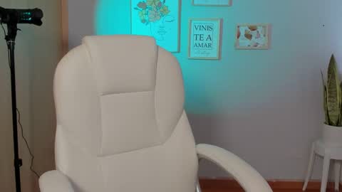 Elena online show from 01/24/25, 08:11