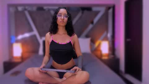 elenacortez online show from 12/15/25, 12:59