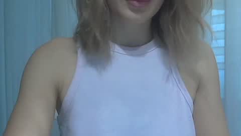 Snapshot of elenadream4990 chatting on 03/03/26, 06:19 elenadream4990 online show from 03/03/26, 06:19