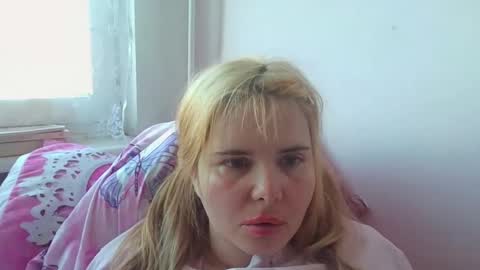 Elena online show from 01/19/26, 01:59