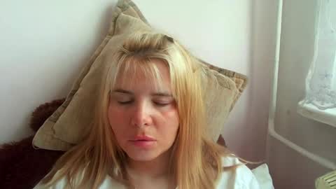 Elena online show from 04/10/26, 01:16