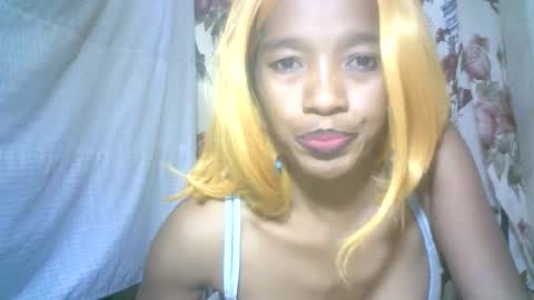 elenah013 online show from 10/28/25, 09:02