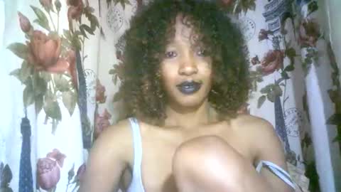 elenah013 online show from 11/01/25, 06:37