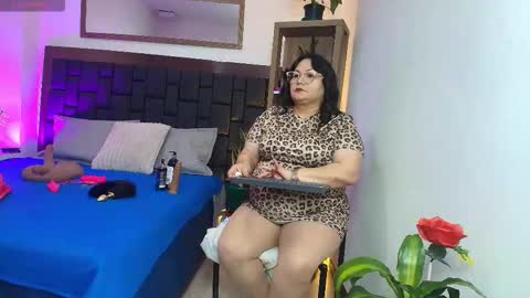 elenna_boobs_ online show from 03/12/26, 04:18