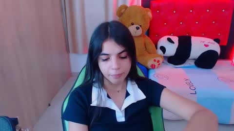 agnes online show from 01/29/25, 12:01