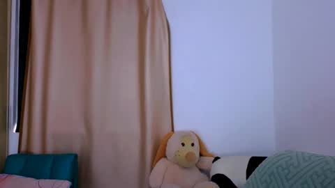 agnes online show from 10/11/25, 06:39