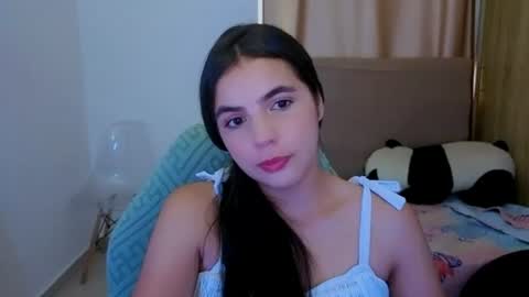 Snapshot of elenna_hotx chatting on 06/28/26, 07:31 agnes online show from 06/28/26, 07:31