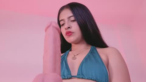 Snapshot of elenna_salvatoree chatting on 07/18/26, 02:10 Elena online show from 07/18/26, 02:10