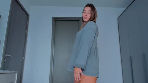 Eleonora online show from 02/06/25, 04:21