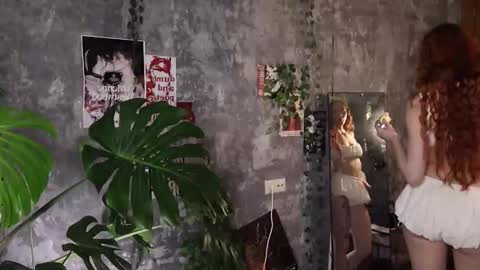 Eleonora online show from 03/04/26, 12:11