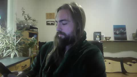 Snapshot of elephantfox chatting on 01/12/25, 05:03 fox online show from 01/12/25, 05:03