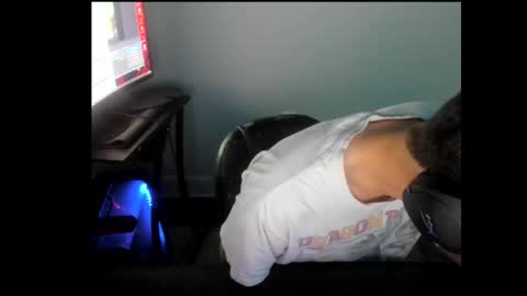 Snapshot of elephantrunkman chatting on 02/14/25, 06:02 elephantrunkman online show from 02/14/25, 06:02