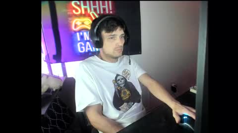 Snapshot of elephantrunkman chatting on 03/10/25, 04:28 elephantrunkman online show from 03/10/25, 04:28