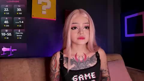 ELETTRA online show from 10/19/25, 10:10