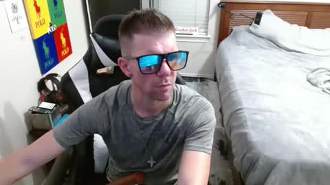 Walker online show from 10/28/25, 07:56