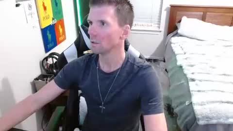 Walker online show from 11/22/25, 02:54