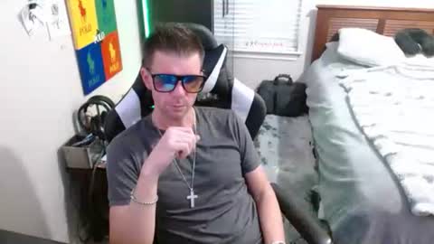 Walker online show from 11/26/25, 11:17