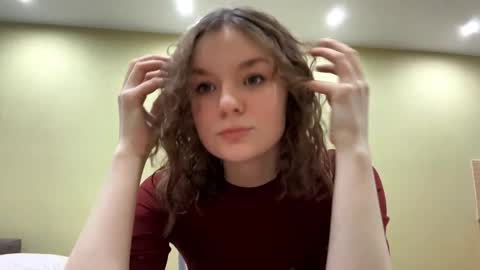 Mila online show from 03/08/26, 05:28