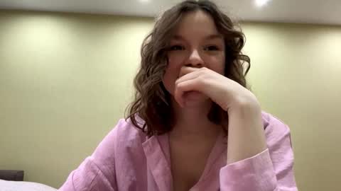 Mila online show from 03/09/26, 05:39