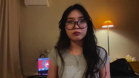 Snapshot of elfredaruckle chatting on 02/20/26, 05:13 Aira online show from 02/20/26, 05:13