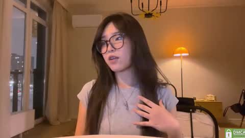 Snapshot of elfredaruckle chatting on 02/22/26, 05:44 Aira online show from 02/22/26, 05:44