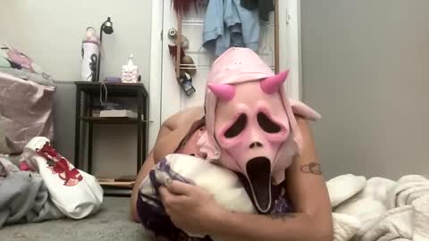 elfspit online show from 10/05/25, 01:15