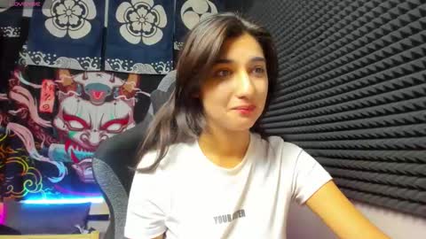 Elfy online show from 10/23/25, 10:47