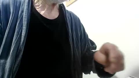 elfyonee online show from 12/15/25, 07:12