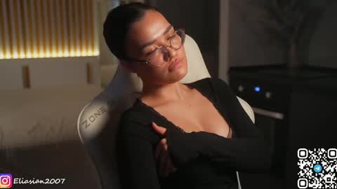 Eli  online show from 04/10/26, 10:53